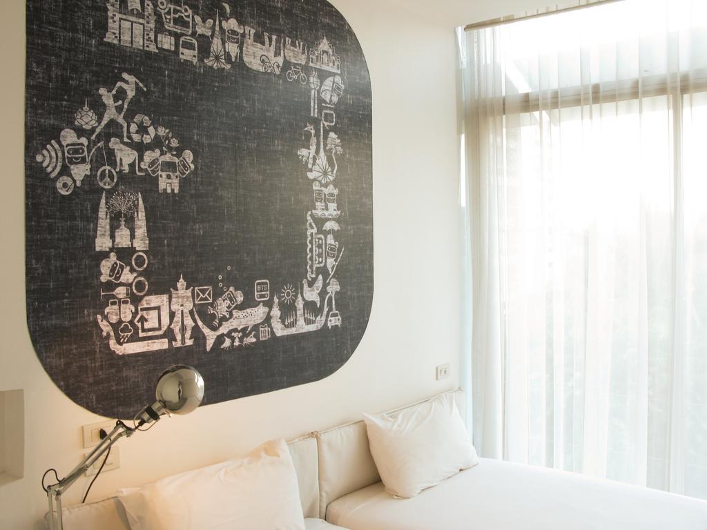 Refillnow! Hostel Бангкок Екстер'єр фото